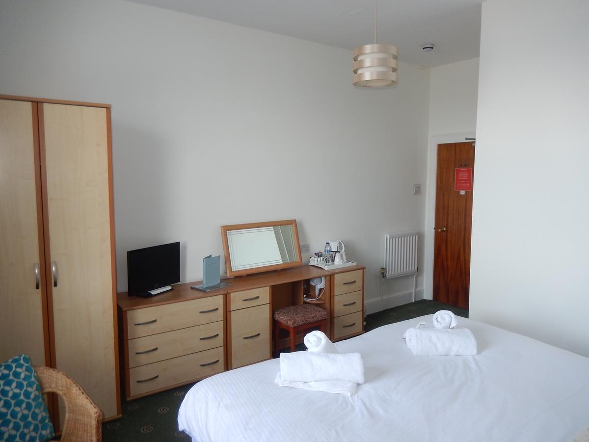 The Oasis Hotel Llandudno Pokoj fotografie